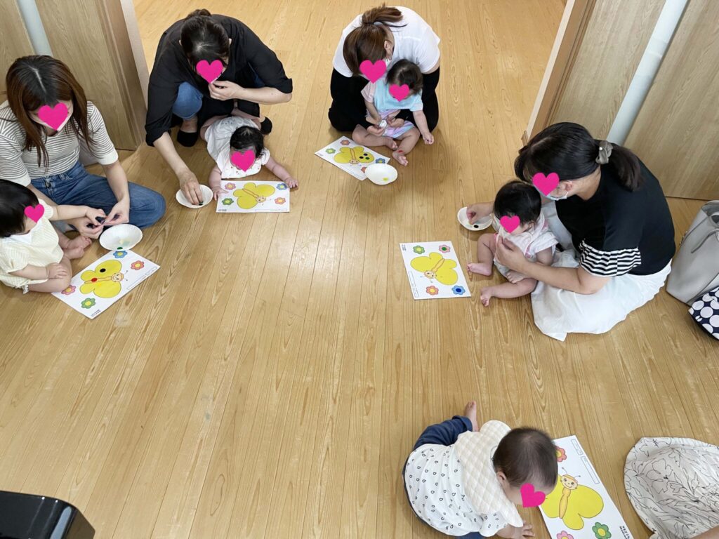 ベビー花体験会に参加した親子達